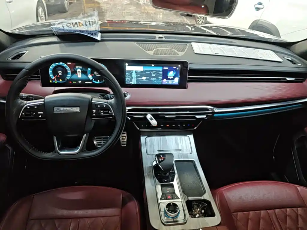 Jetour X70 PLUS 2024 — фото 10