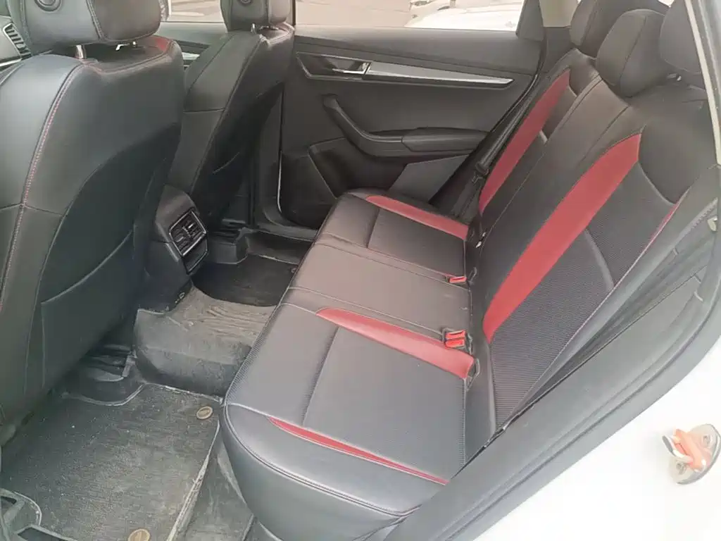 Skoda Karoq 2024 — фото 13