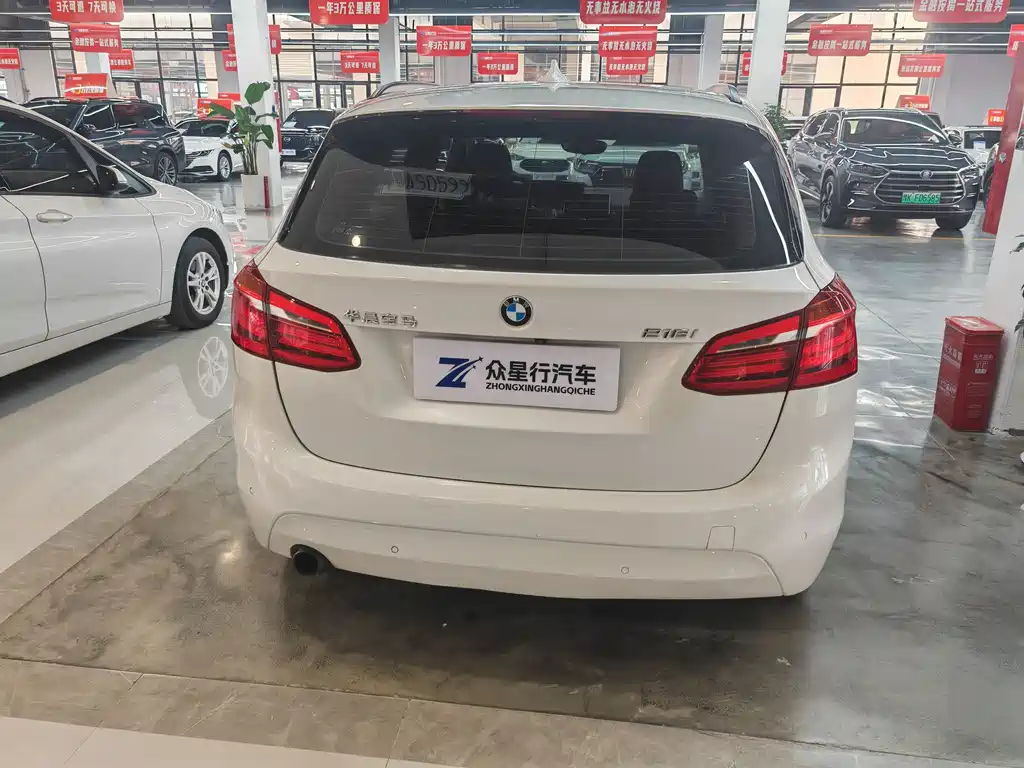 BMW 2 Series Active Tourer 2016 — фото 16