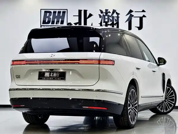 NIO ES8 2026