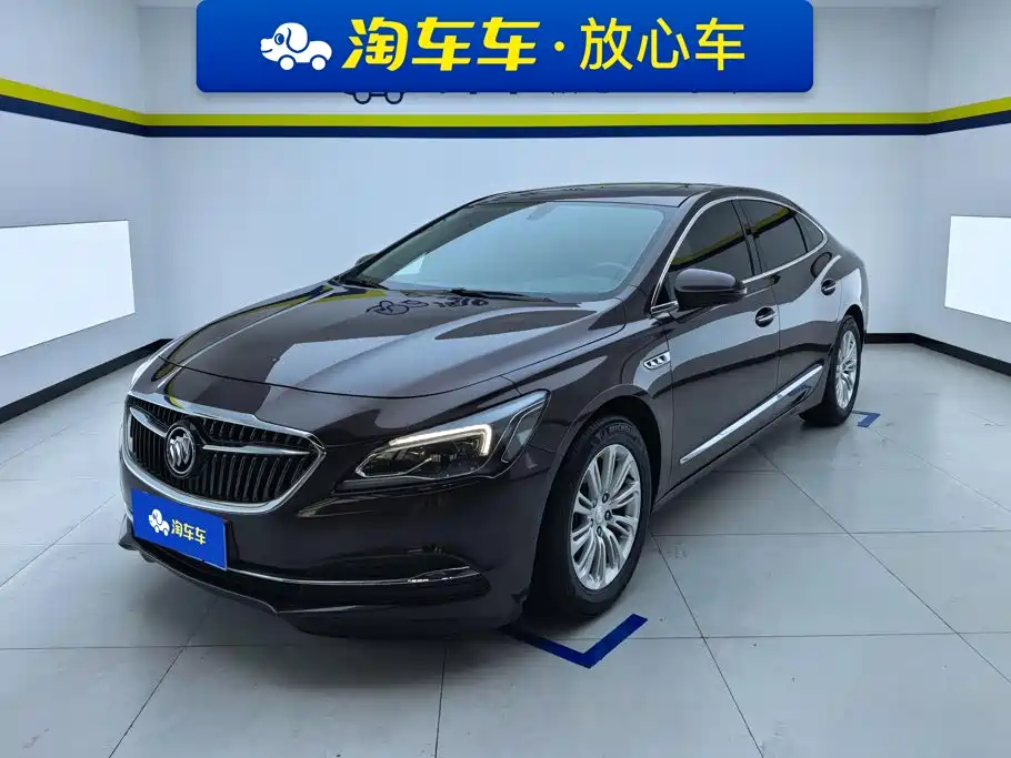 Buick LaCrosse 2018 — фото 1