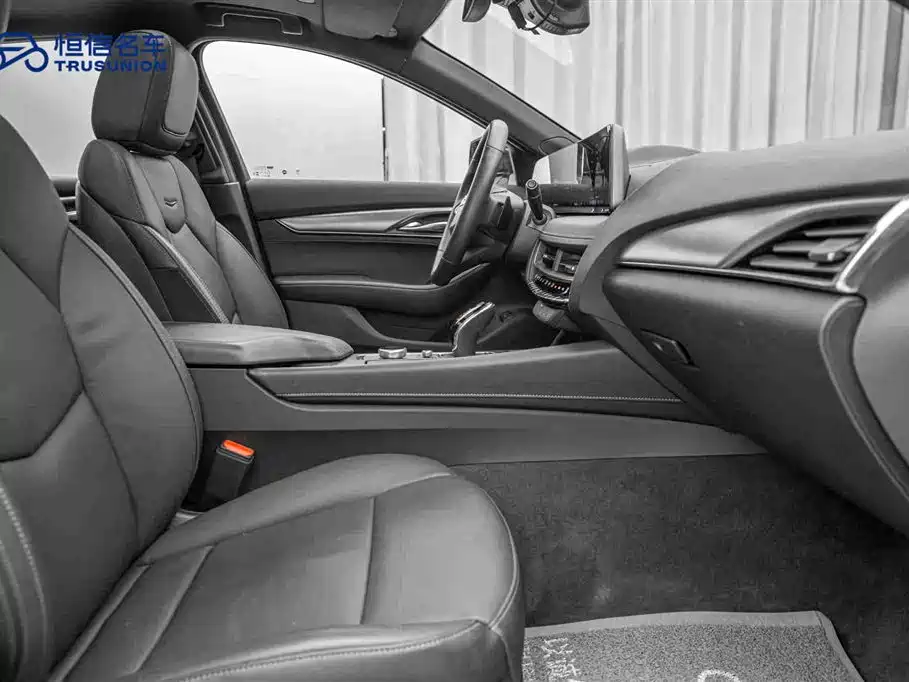 Cadillac CT5 2024 — фото 15