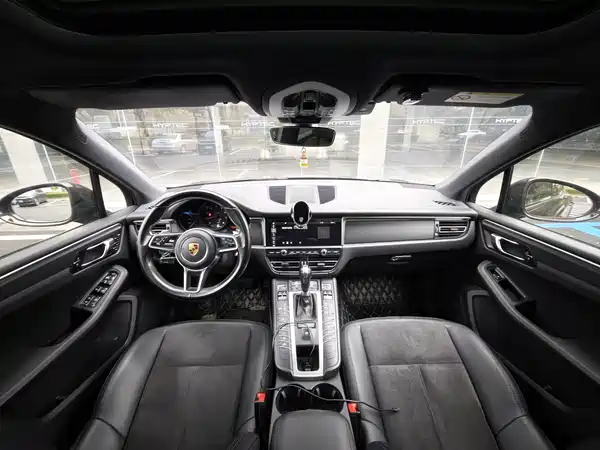 Porsche Macan 2020