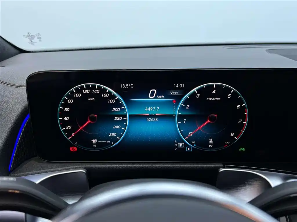 Mercedes-Benz GLB 2023 — фото 10