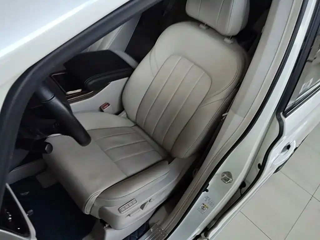 GAC Motor Trumpchi M8 2018 — фото 15