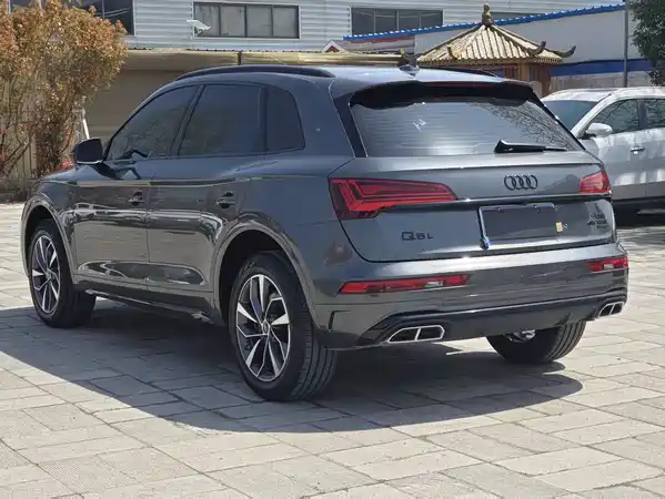 Audi Q5L 2024