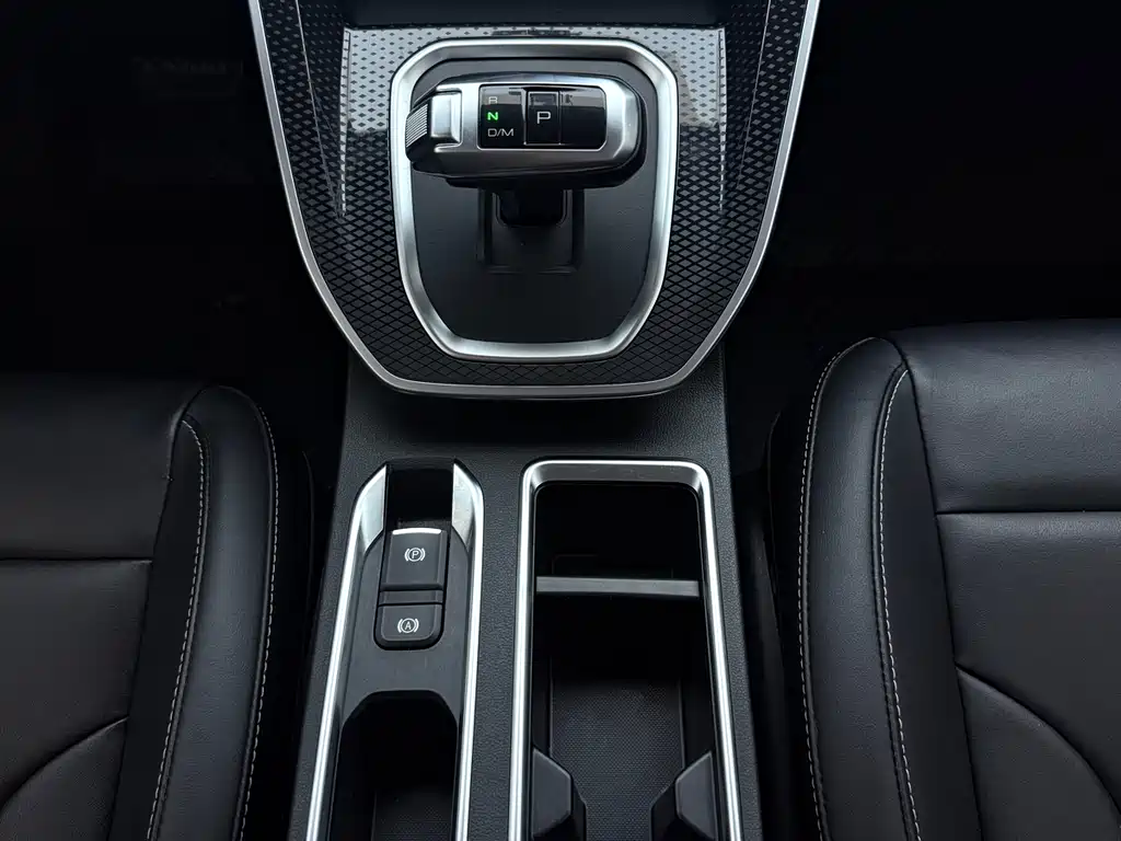 Haval M6 2022 — фото 12
