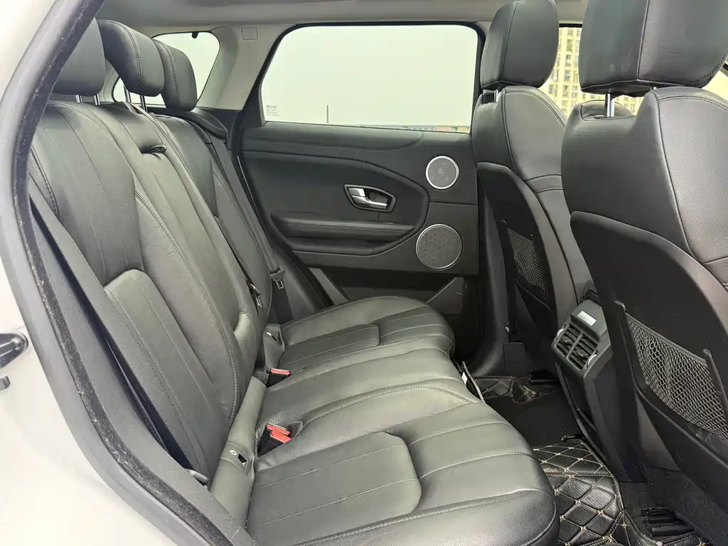Land Rover Evoque 2018 — фото 8