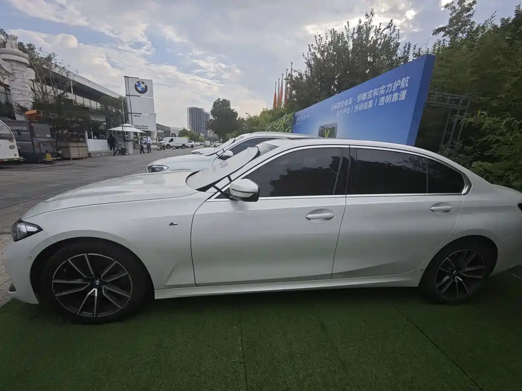 BMW 3 Series 2023