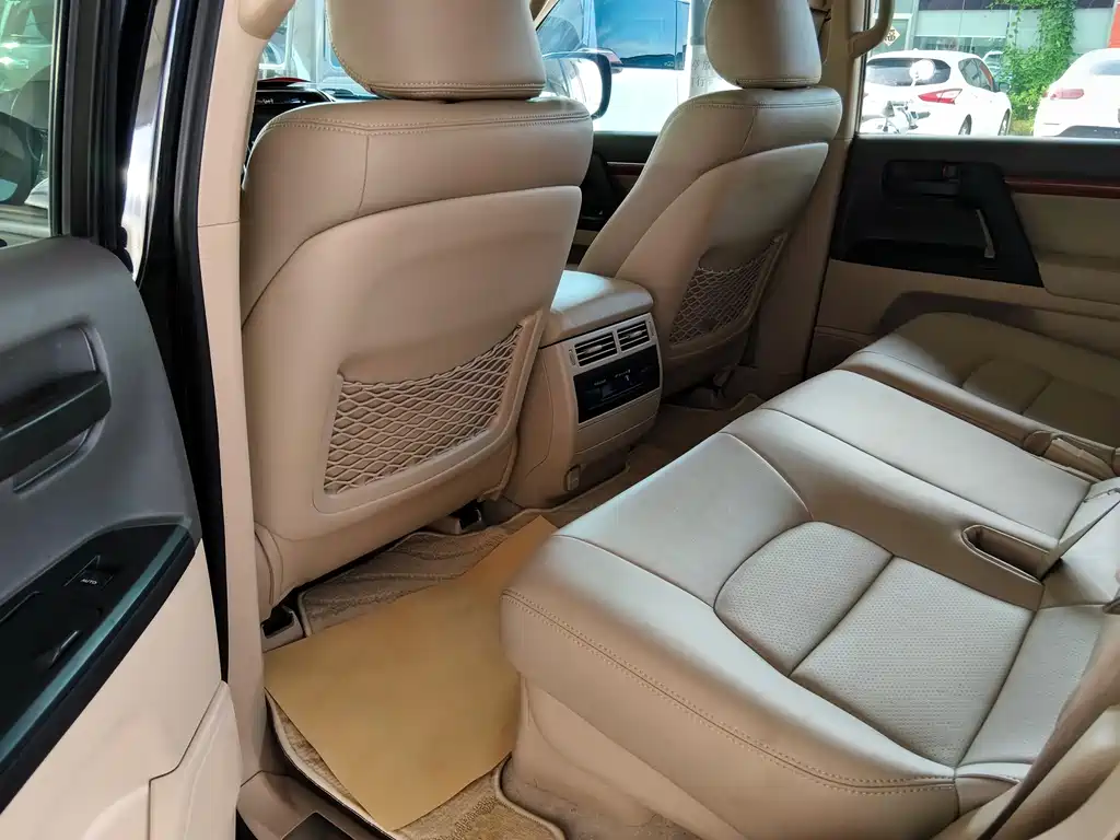 Toyota Land Cruiser 2016 — фото 13