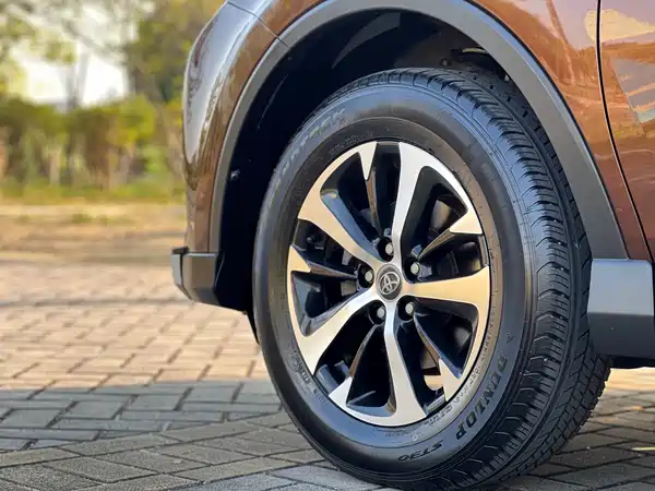 Toyota RAV4 2016