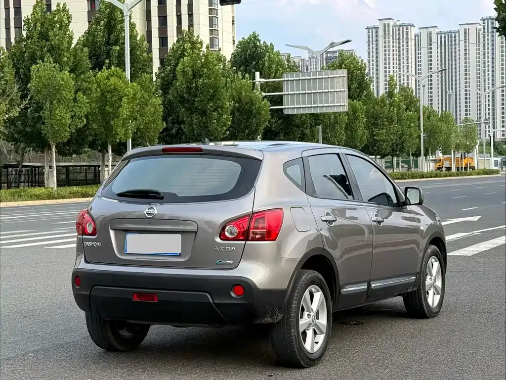 Nissan Qashqai 2011 — фото 9