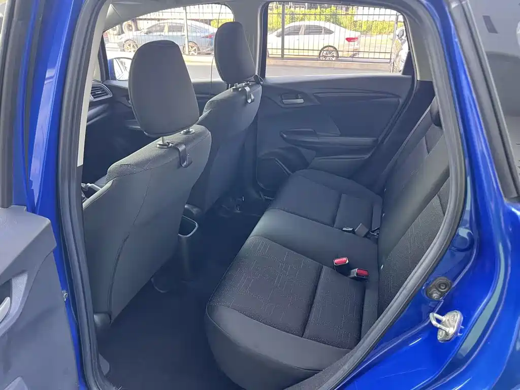 Honda Fit 2016 — фото 22
