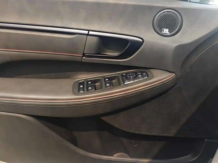 Hyundai Sonata 2023 — фото 7