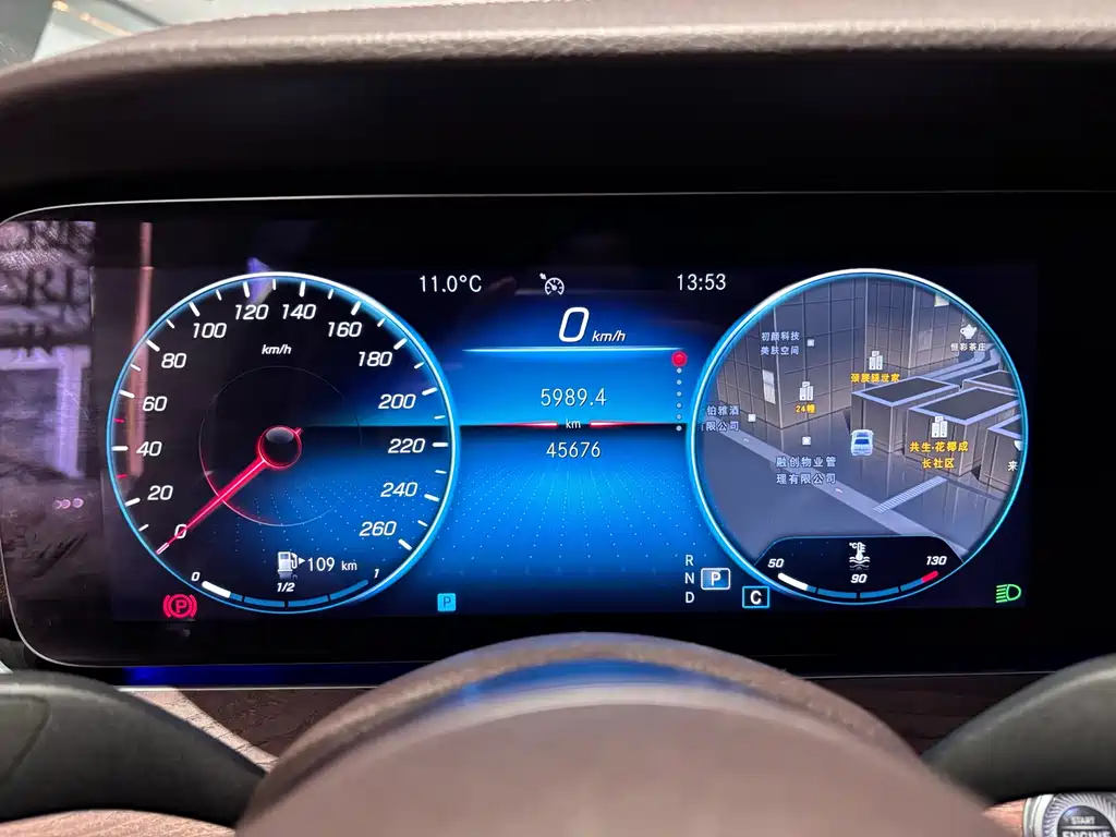 Mercedes-Benz E-Class 2022 — фото 16