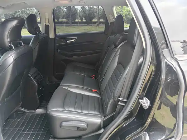 Ford Edge 2016