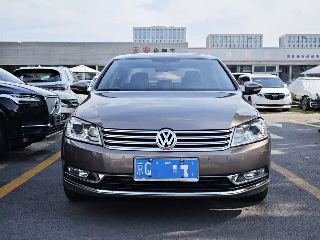 Volkswagen Magotan 2016