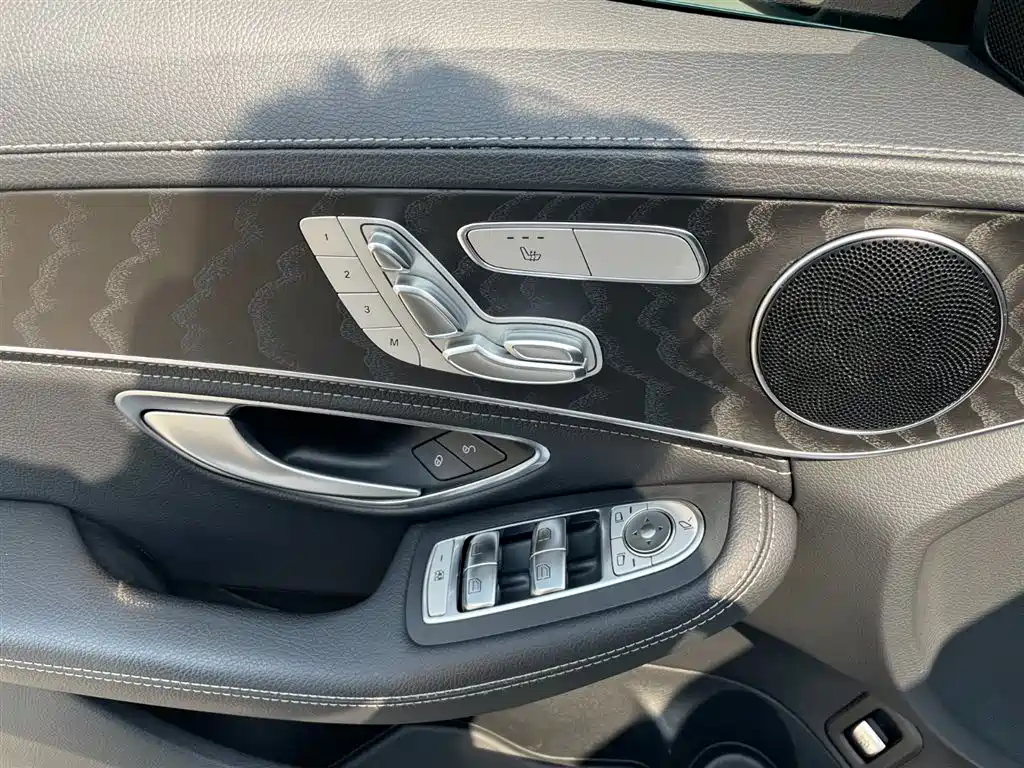 Mercedes-Benz C-Class 2020 — фото 4