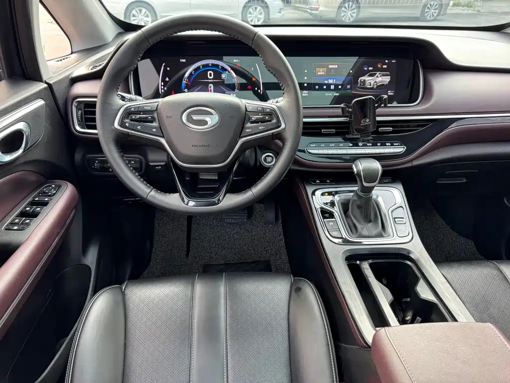 GAC Trumpchi M6 2022 — фото 12