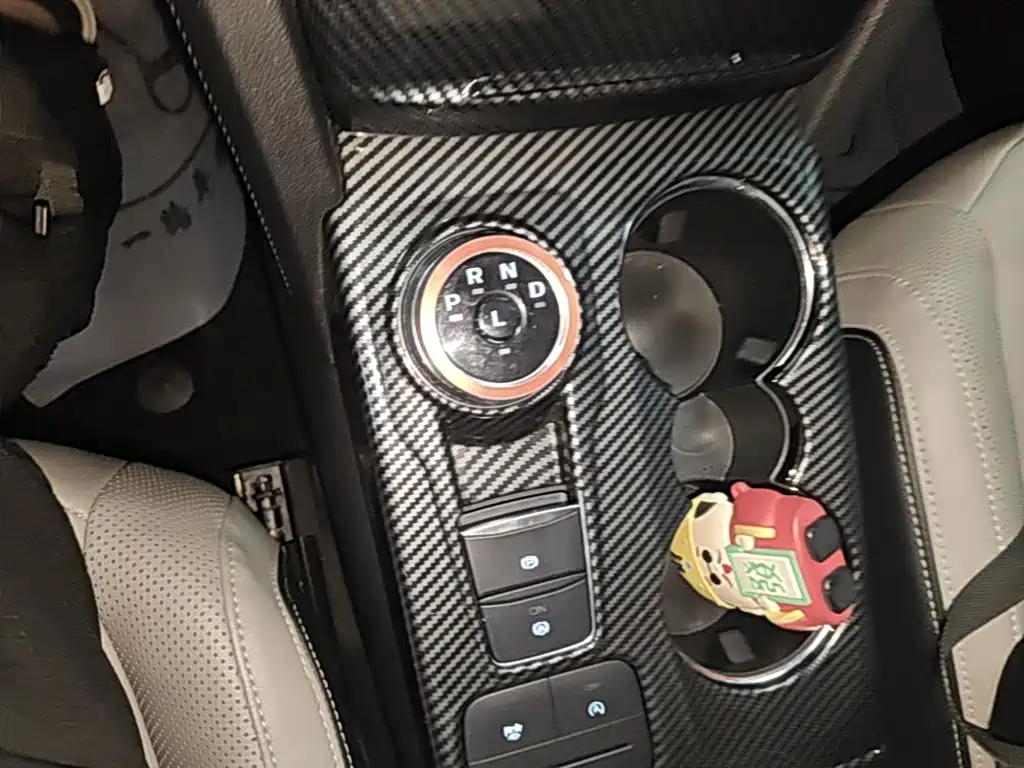 Ford Escape 2022 — фото 14