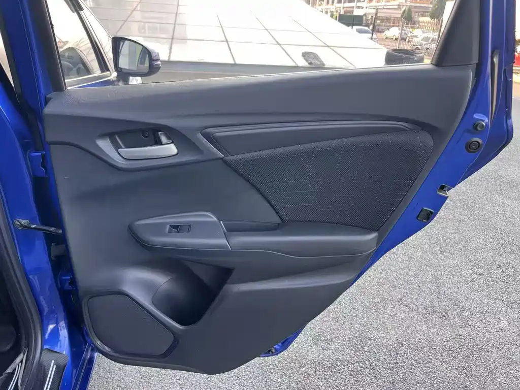 Honda Fit 2016 — фото 32