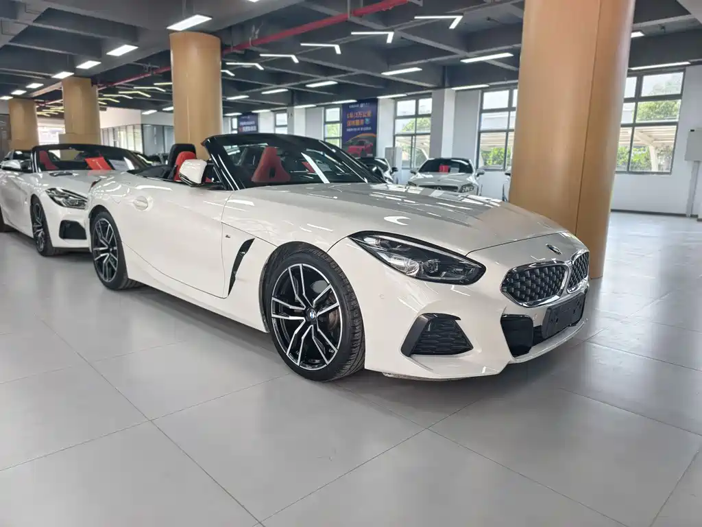 BMW Z4 2022 — фото 2