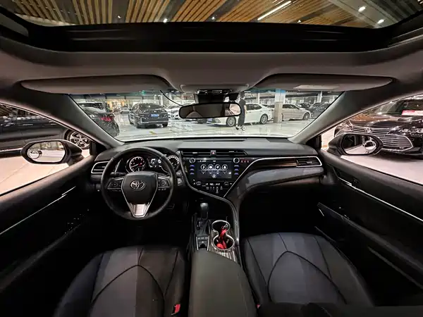 Toyota Camry 2020
