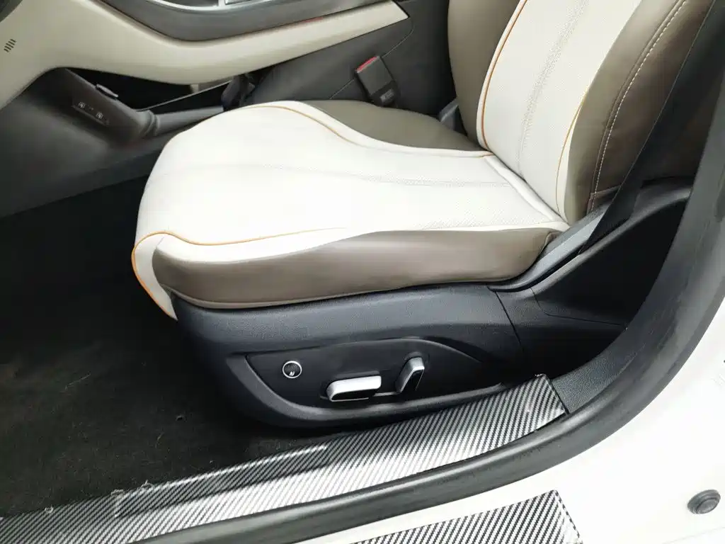 BYD Qin PLUS 2023 — фото 20