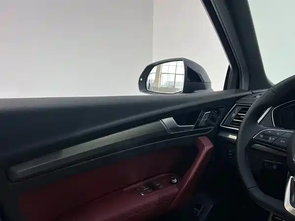 Audi Q5L 2025