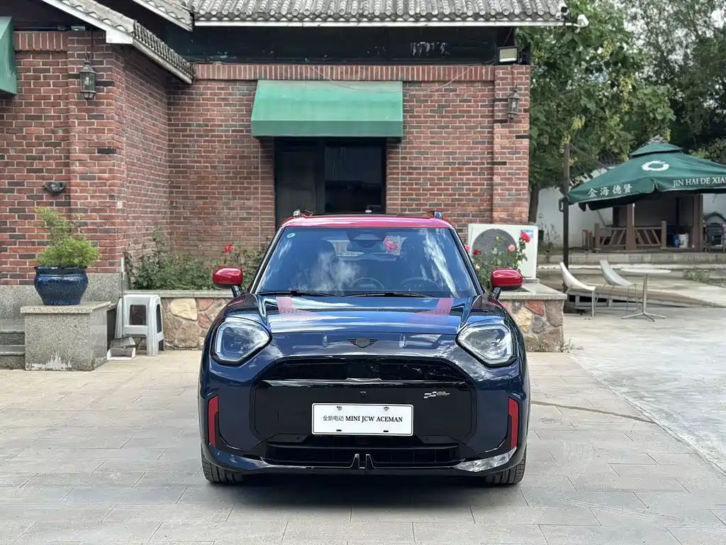 MINI JCW Aceman EV — фото 2
