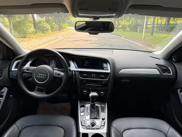 Audi A4 2014