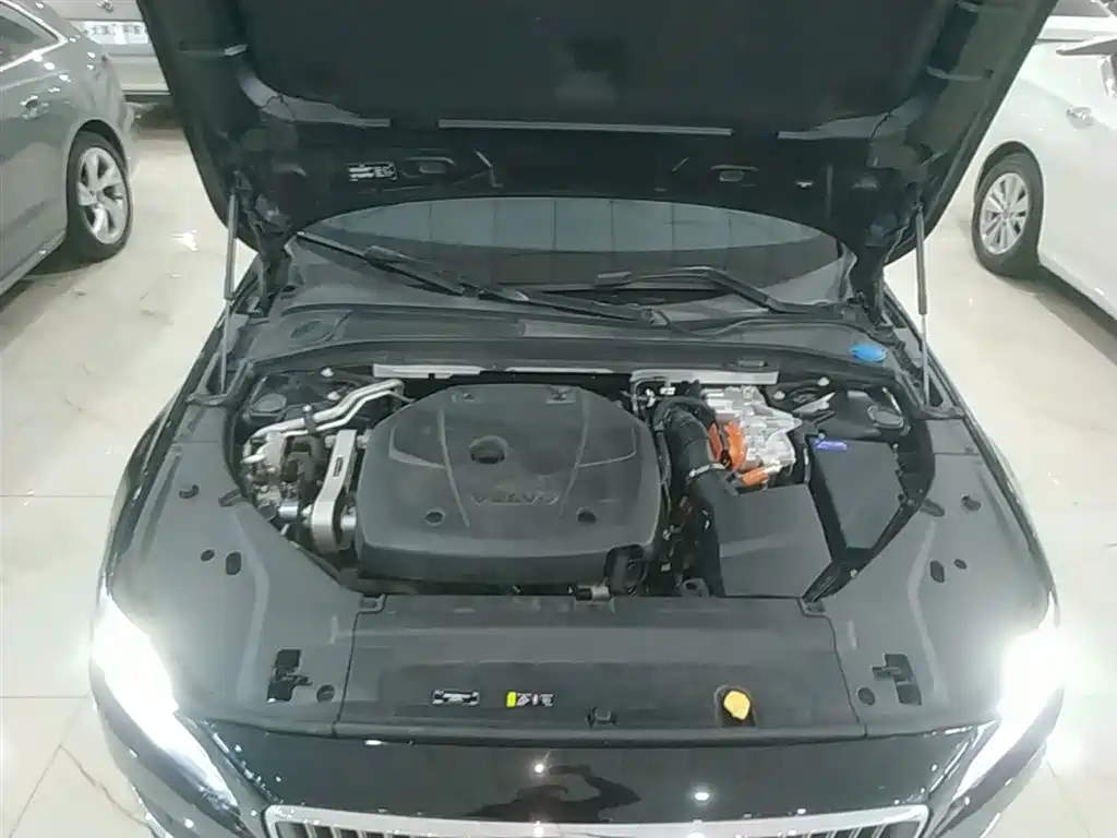 Volvo S90 PHEV 2023 — фото 20