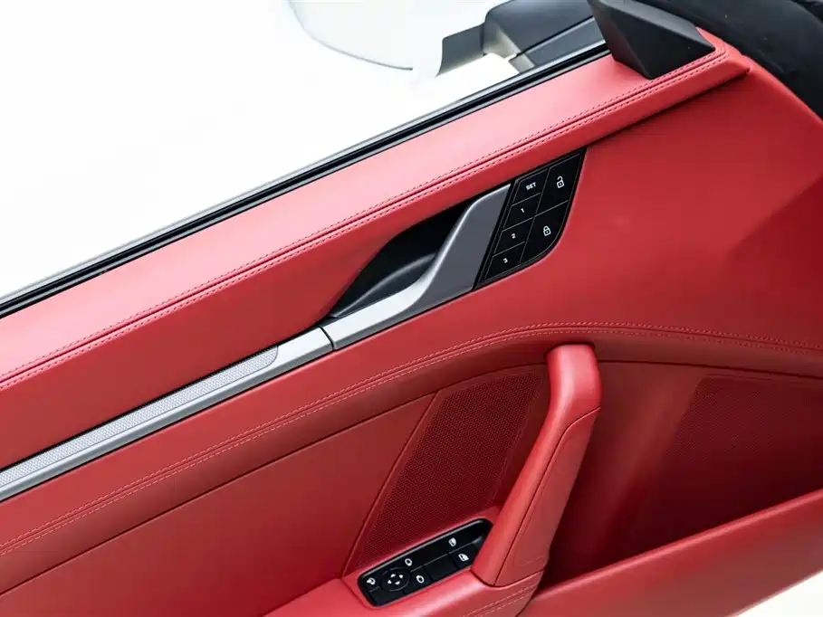 Porsche 911 2023 — фото 11