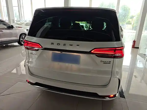 Roewe iMAX8 2024