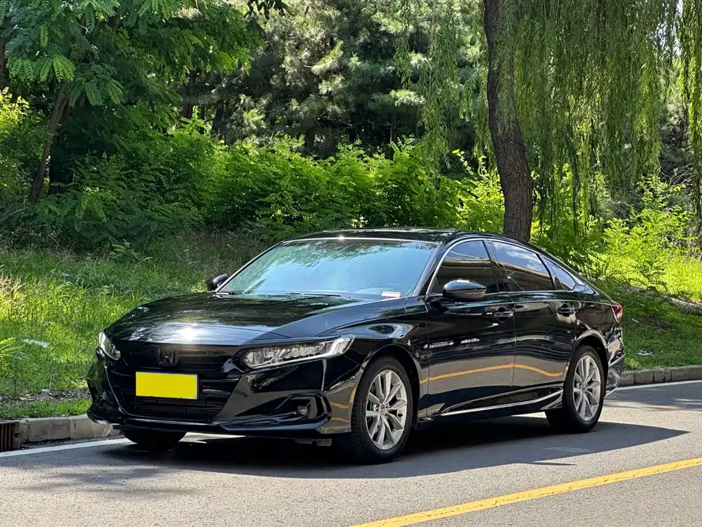 Honda Accord 2022 — фото 1