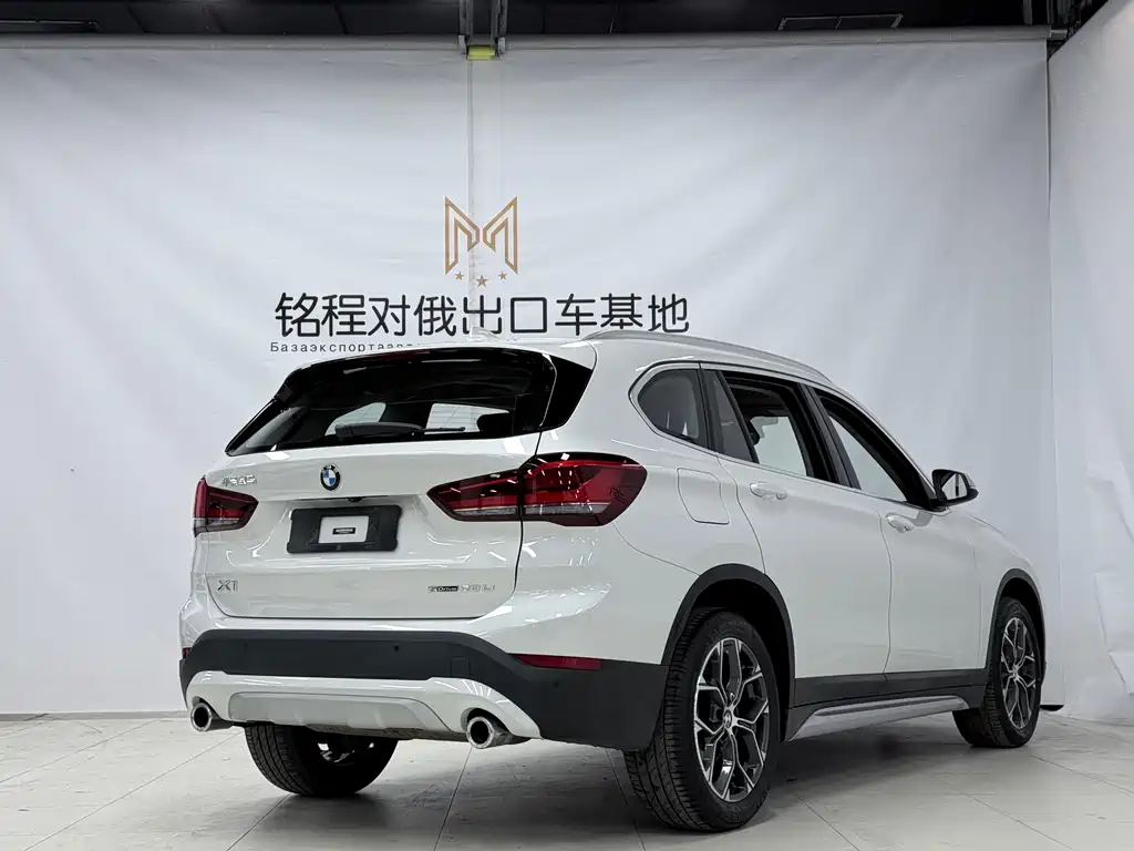 BMW X1 2022 — фото 4