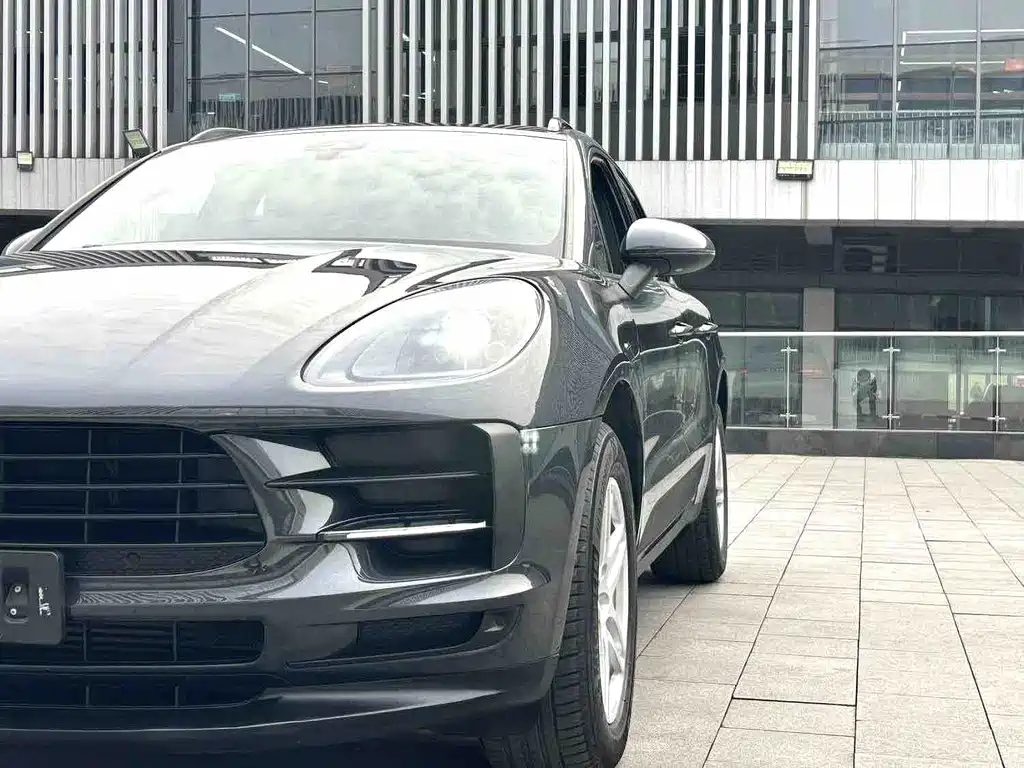 Porsche Macan 2019 — фото 12
