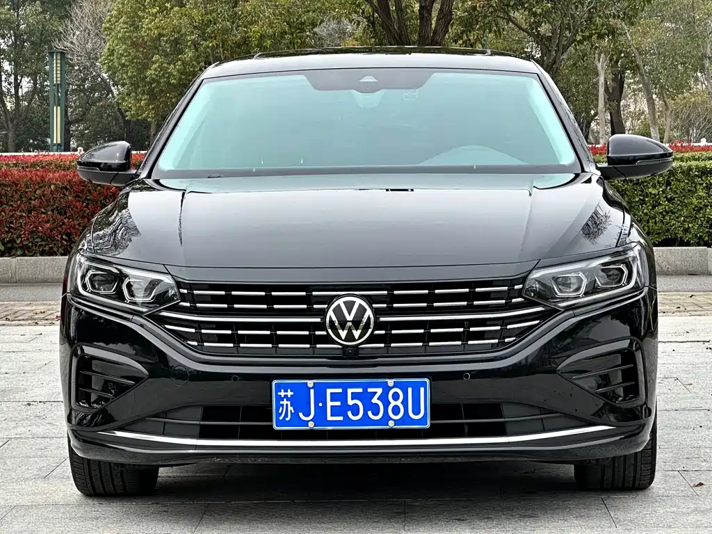 Volkswagen Passat 2024 — фото 2