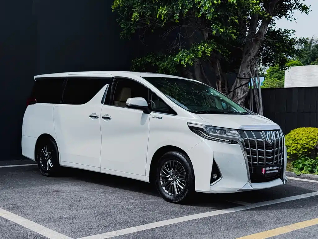Toyota Alphard 2019 — фото 3