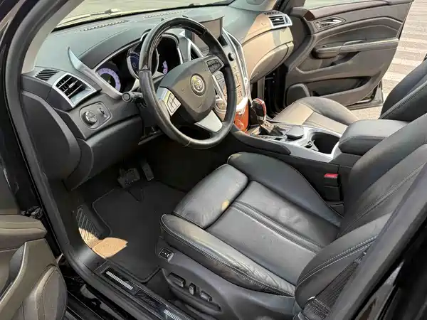 Cadillac SRX 2012