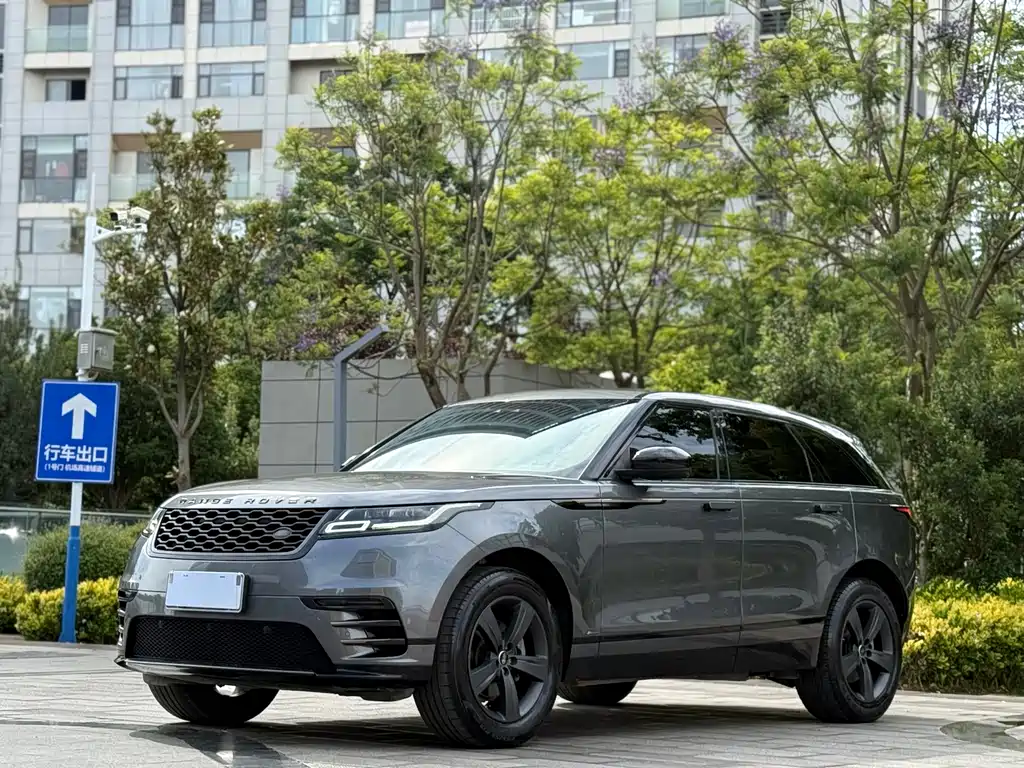 Land Rover Velar 2019 — фото 1