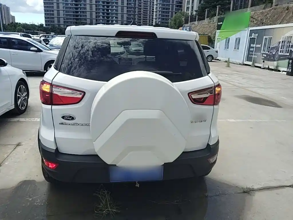 Ford EcoSport 2018 — фото 6
