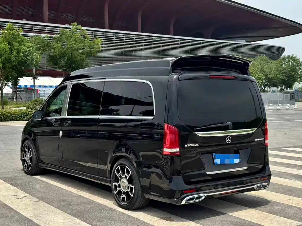Mercedes-Benz V-Class 2020 — фото 9