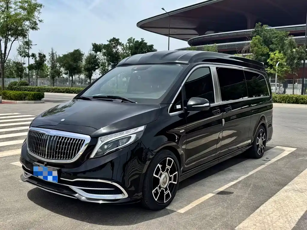 Mercedes-Benz V-Class 2020 — фото 1