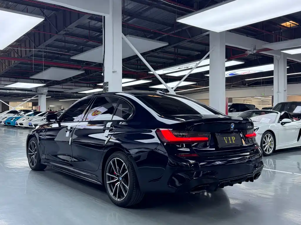BMW 3 Series 2022 — фото 17