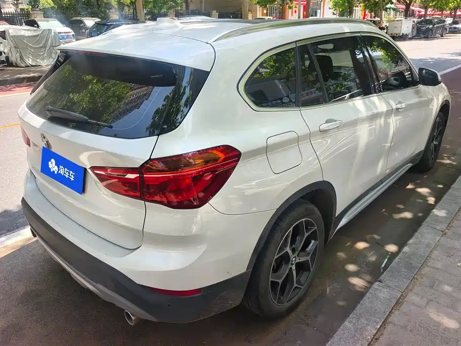BMW X1 2018 — фото 3