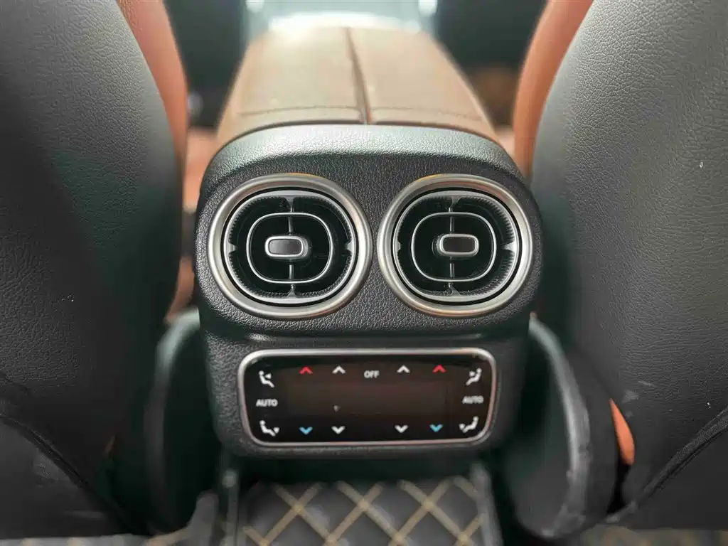 Mercedes-Benz GLC 2024 — фото 14