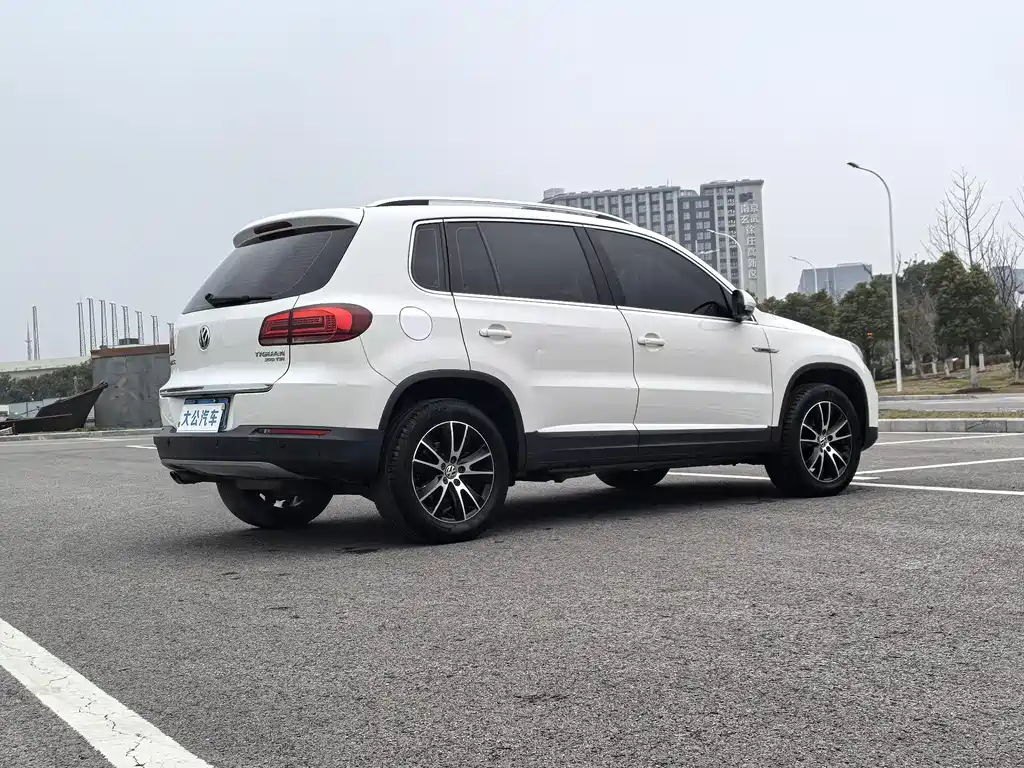Volkswagen Tiguan 2016 — фото 13