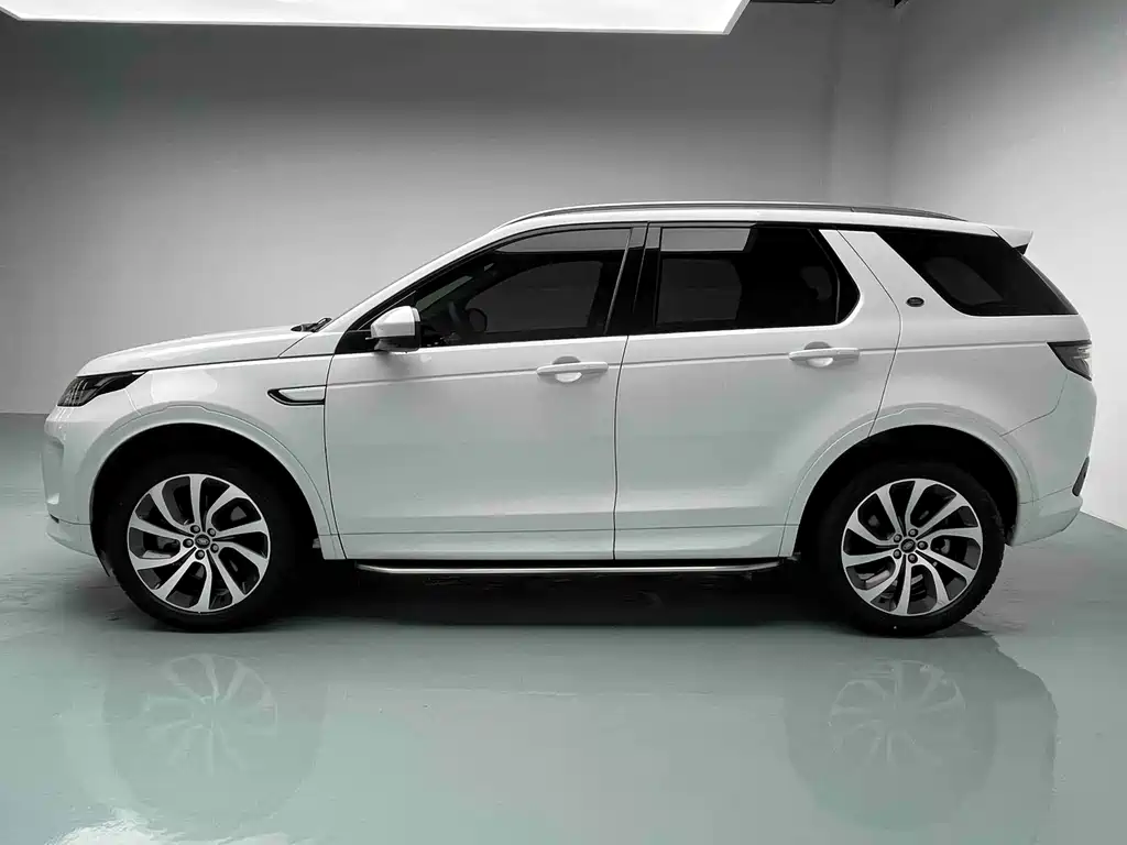 Land Rover Discovery Sport 2023 — фото 3