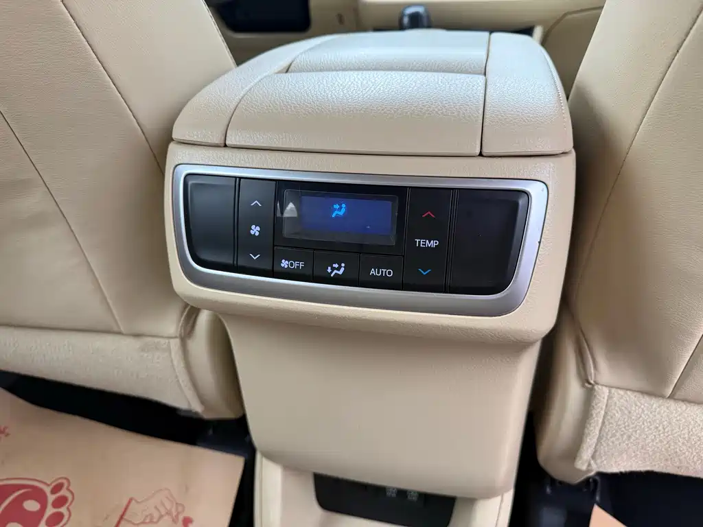 Toyota Highlander 2018 — фото 18
